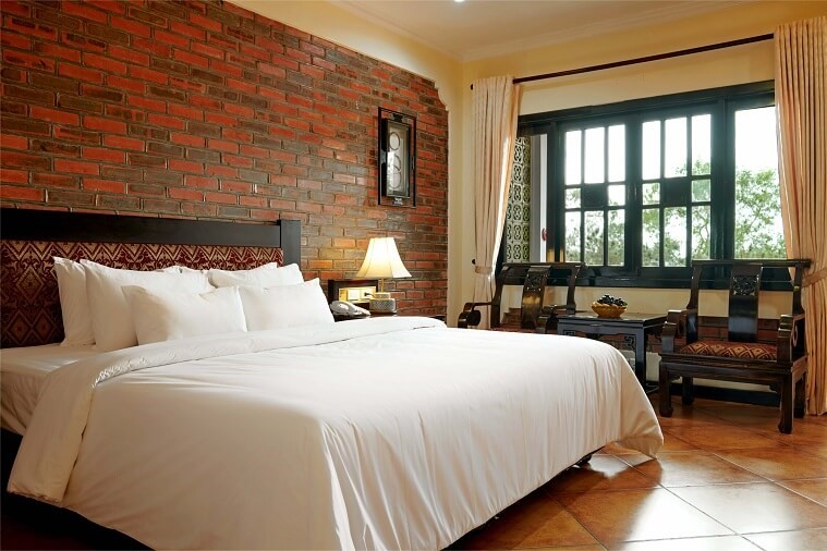 Classic Double Pine Hill